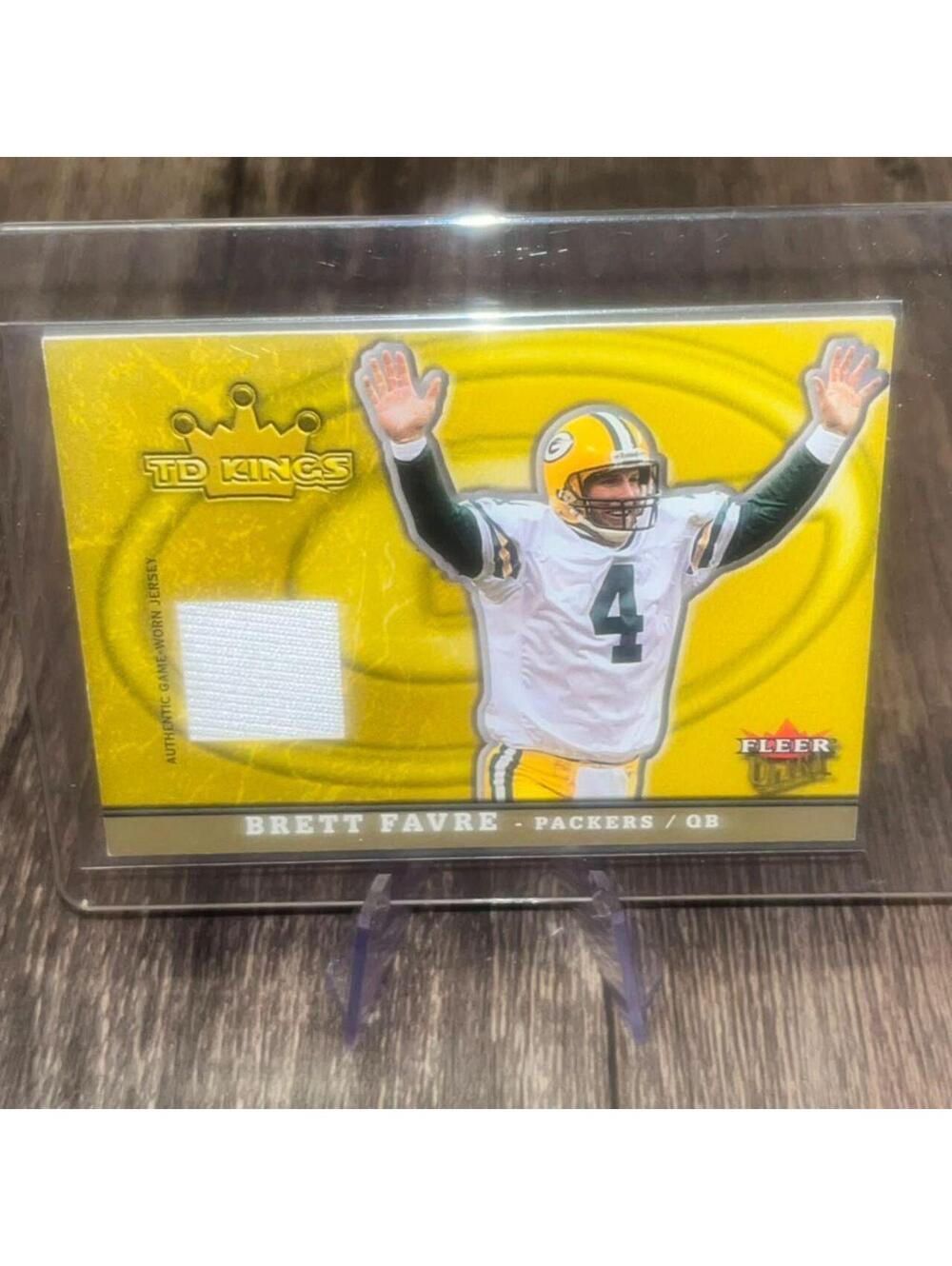 Brett Favre 2005 Fleer Ultra TD Kings TK/BF Game-Worn Jersey #215/250